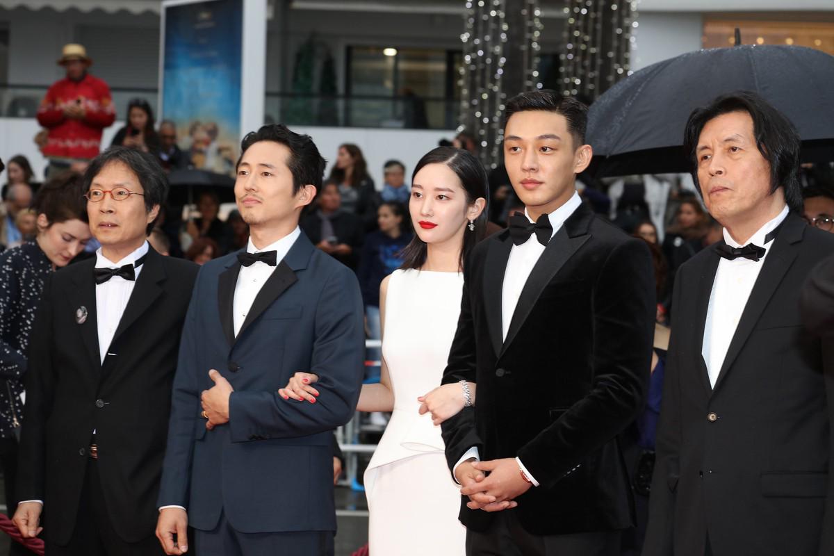 Không phải Song Joong Ki, người đầu tiên khiến Song Hye Kyo mang tiếng lái máy bay là gã khác