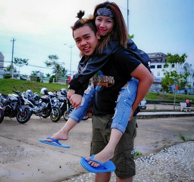 Chuyện tình yêu nóng bỏng MXH: Nàng 28, chờ chàng 6 năm để tốt nghiệp... cấp 3, mới nghiêm túc chấp nhận yêu phi công