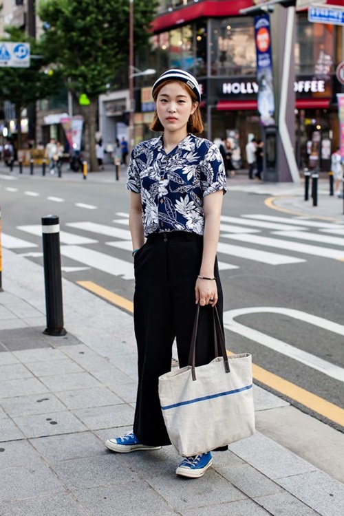 Sơ mi chim cò hoa lá lại lên ngôi hè 2018