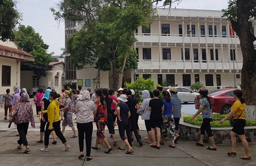 Tiểu thương bức xúc vì bình cứu hỏa không hoạt động khi chợ cháy