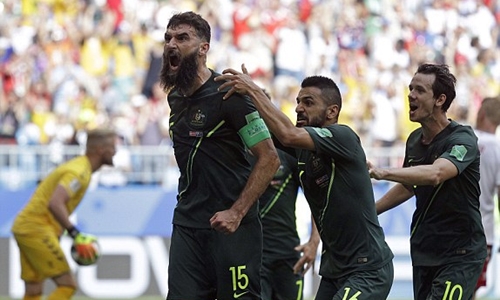 Australia hòa Đan Mạch nhờ sự hỗ trợ của công nghệ VAR