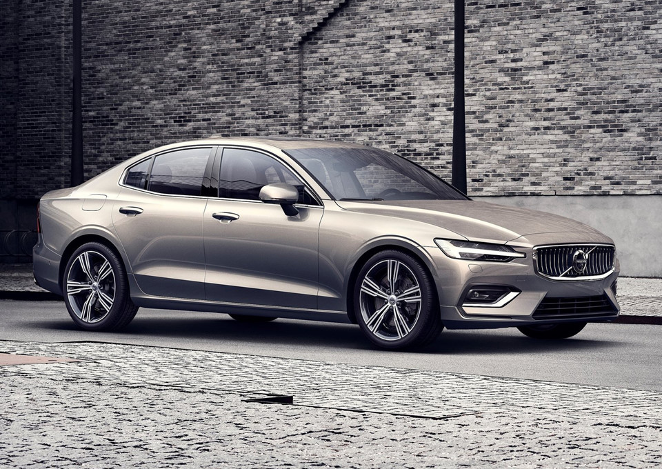 Volvo S60 2019 giá từ 35.800 USD, đối thủ của Mercedes C-Class