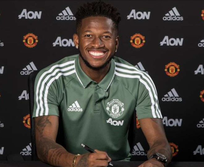 Fred chính thức cập bến Manchester United