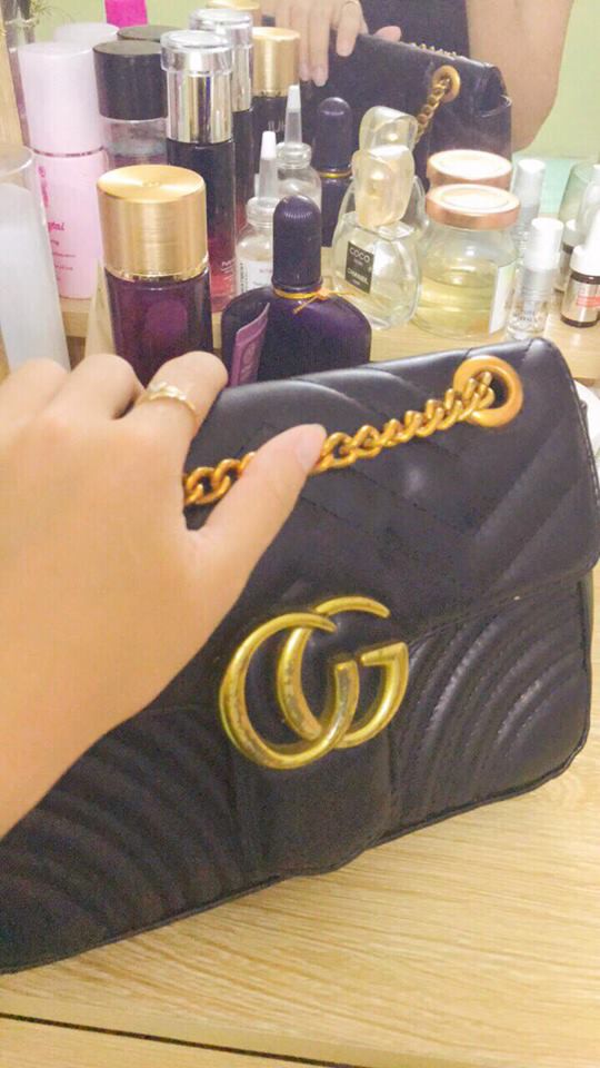 Vụ cô gái chờ bạn trai suốt đêm ngoài đường rồi bất ngờ bỏ lại đồ đạc đi mất: Nhân vật chính đã lên tiếng