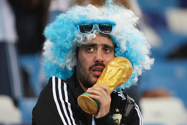 CĐV Argentina tan vỡ sau chiến bại muối mặt của Messi cùng các đồng đội