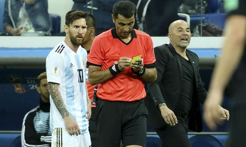 Jorge Sampaoli: Argentina như đám mây che phủ tài năng của Messi