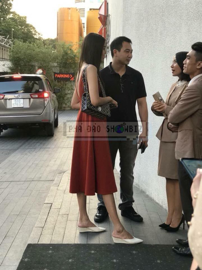 Lan Khuê lần đầu xuất hiện cùng bạn trai đại gia sau thông tin lên xe hoa vào tháng 10