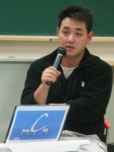 Tiểu Long Nhân: Sao nhí hết thời, hói đầu và già nua ở tuổi 34