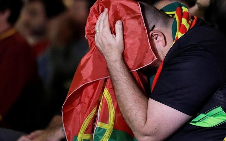 Nước mắt CĐV mùa World Cup: Khi tất cả tình yêu là bóng đá