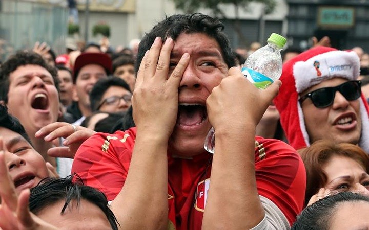 Nước mắt CĐV mùa World Cup: Khi tất cả tình yêu là bóng đá