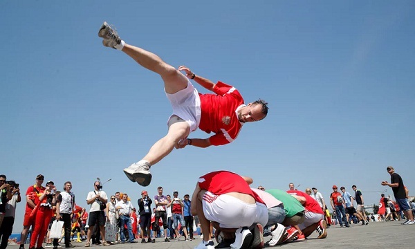 Lukaku, Hazard lập cú đúp, Bỉ đè bẹp Tunisia