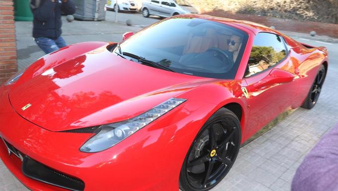 Bộ sưu tập xe trị giá 1,3 triệu USD của Neymar