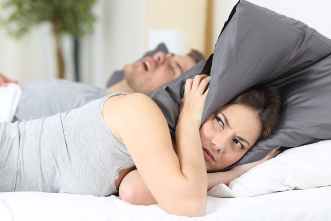 Lấy phải chồng yếu sinh lý 1 phút là xong, cô vợ khuyên nên thử hàng trước khi mua khiến chị em cười như được mùa Lấy phải chồng yếu sinh lý 1 phút là xong, cô vợ khuyên nên thử hàng trước khi mua khiến chị em cười như được mùa
