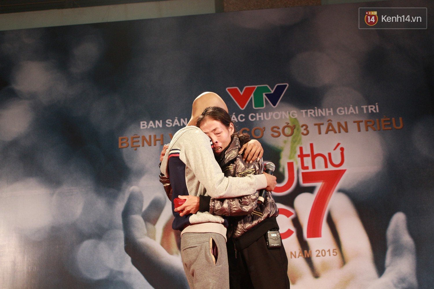 Thêm một nỗi đau trong câu chuyện bánh đúc có xương: Con mất được 2 tháng, dì ghẻ lại lặn lội đưa chồng ra Hà Nội cũng vì căn bệnh ung thư