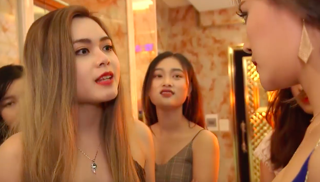 Quỳnh Búp Bê tập 3: Quỳnh gây sốc khi tự phá thai 4 tháng trong nhà vệ sinh Quỳnh Búp Bê tập 3: Quỳnh gây sốc khi tự phá thai 4 tháng trong nhà vệ sinh