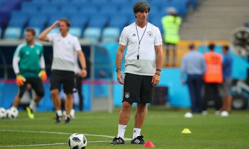 Joachim Low: Đức sẽ có câu trả lời ở trận gặp Thụy Điển