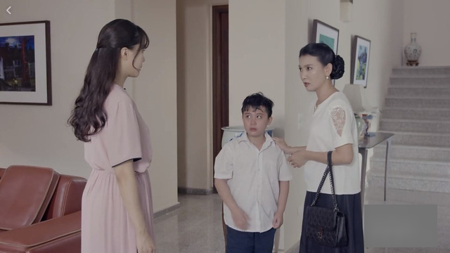 Bị mẹ chồng cho một cái tát, con dâu đăng đàn khóc kể, chị em đòi tát thêm sau khi nghe hết chuyện