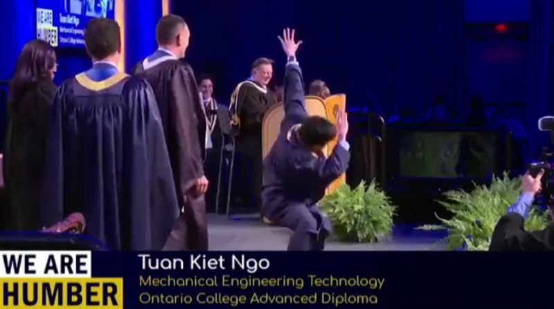 Biểu diễn Break dance trong lễ nhận bằng tốt nghiệp, du học sinh Việt bất ngờ trở thành huyền thoại của trường