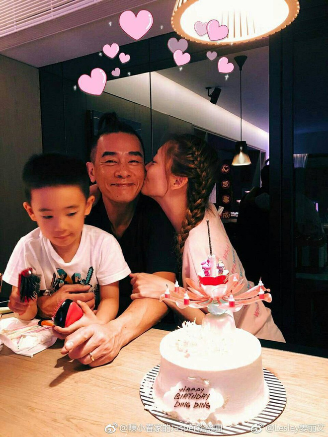 Vi Tiểu Bảo xấu nhất màn ảnh Trần Tiểu Xuân khoe hôn nhân 8 năm hạnh phúc bên vợ Á hậu