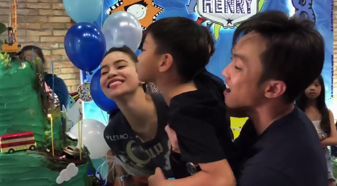 Cường Đô La công khai đăng ảnh du lịch cùng người yêu Đàm Thu Trang và con trai Subeo