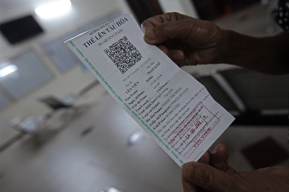 Đoàn tàu rời ga ở Hà Nội với 1 hành khách duy nhất