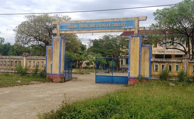 Cô giáo bị hiếp dâm trong trường tố hiệu trưởng nói không đúng sự thật