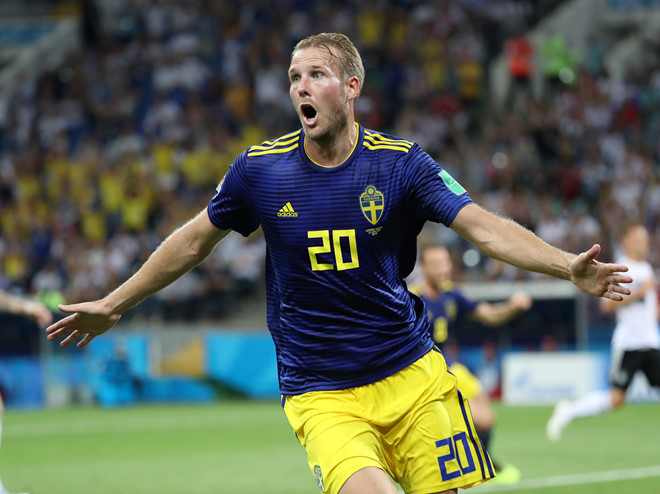 Từ kẻ tội đồ, Kroos đã đóng vai người hùng của tuyển Đức