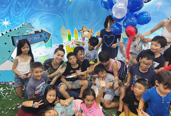 Hà Hồ, Cường Đô La cùng tổ chức sinh nhật cho con trai