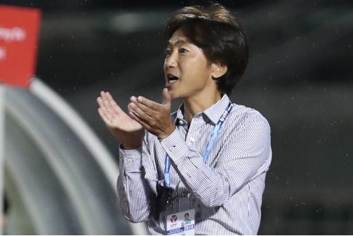 CLB TP.HCM thua trận, HLV Miura lại đổ cho trọng tài