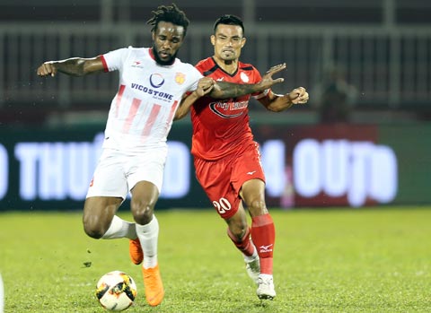 Cuộc đua trụ hạng: Tiếng thở dài của ông Miura