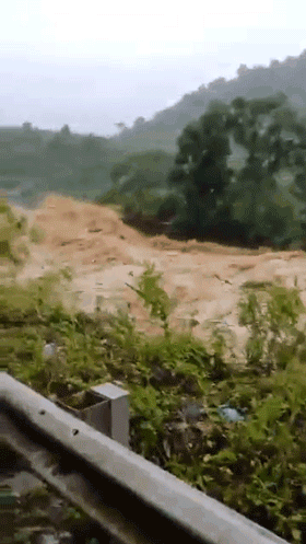 Mưa lũ ở Tây Bắc: Những hình ảnh kinh hoàng không thể quên