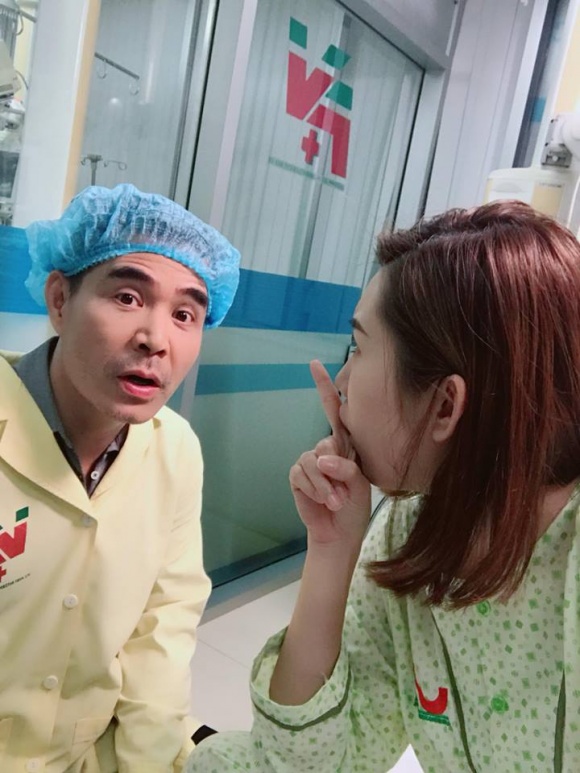 Trên phim căng thẳng là thế, dàn diễn viên Gạo Nếp Gạo Tẻ lại cực nhí nhố trong hậu trường