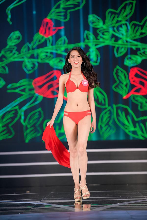 Sai lầm khó chấp nhận của 5 người đẹp thi bikini Chung khảo phía Nam Hoa hậu Việt Nam Sai lầm khó chấp nhận của 5 người đẹp thi bikini Chung khảo phía Nam Hoa hậu Việt Nam