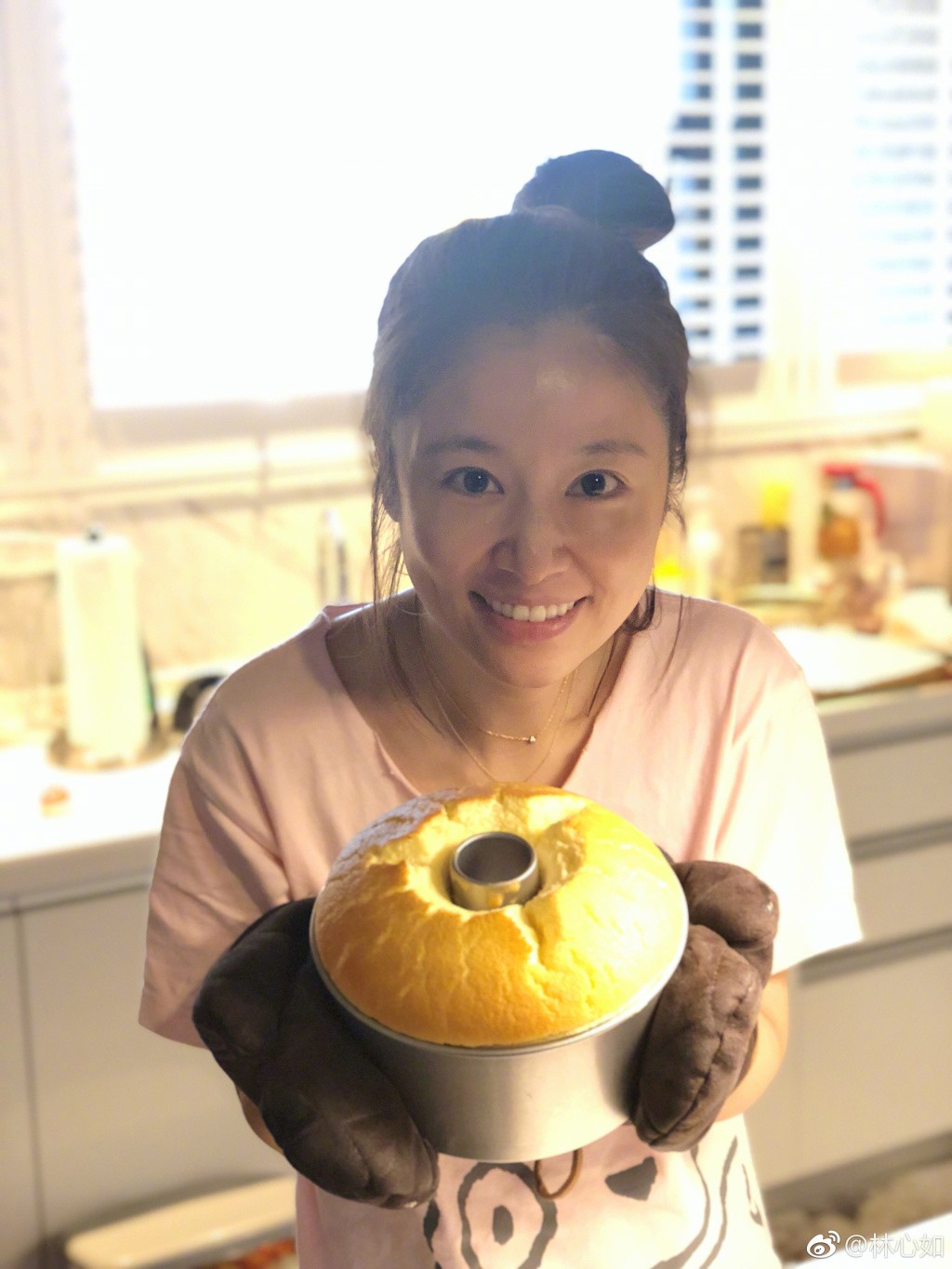 Lâm Tâm Như khoe mặt mộc rạng rỡ, xoá bỏ hình ảnh dìm hàng gây bão trước đó