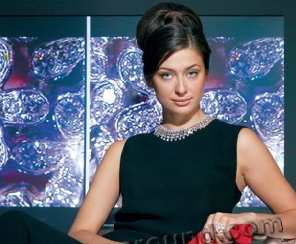 Ngắm các nàng thơ Nga siêu gợi cảm trước trận đối đầu với Uruguay