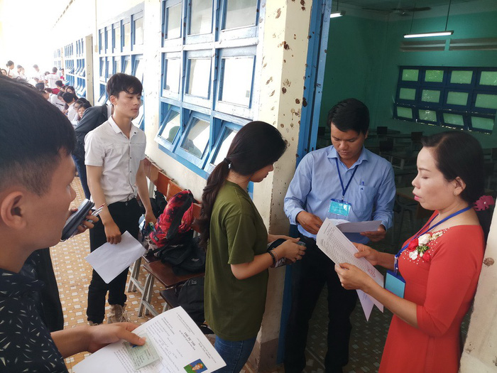 Thí sinh thoải mái bước vào thi toán THPT quốc gia 2018