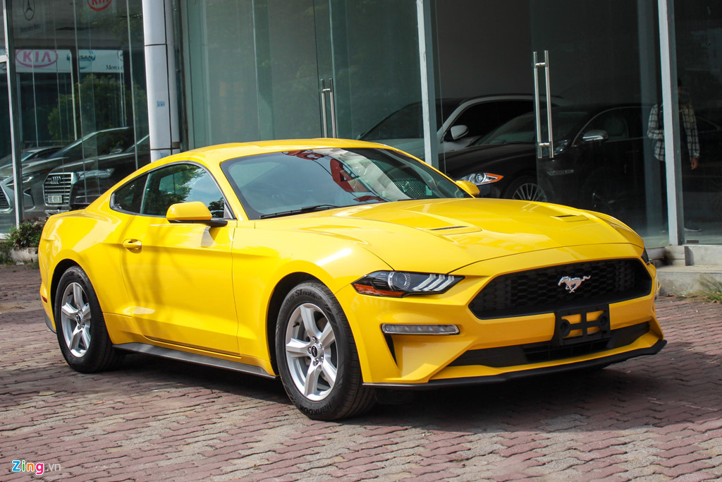 Loạt xe nhập khẩu tư nhân đáng chú ý mới về nước