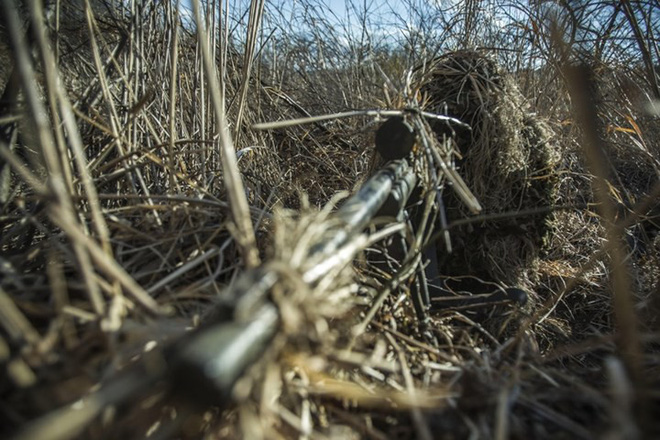 Kỹ năng ẩn nấp và tác xạ của sát thủ vô hình lính bắn tỉa Mỹ