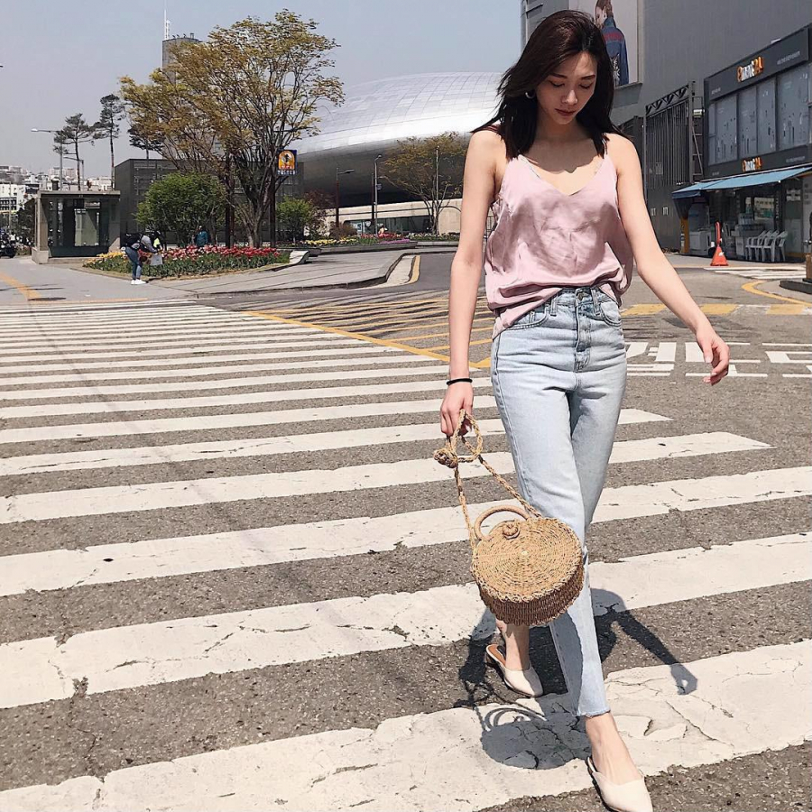 5 cách mix đồ theo style Hàn Quốc giúp các nàng xinh đẹp hết phần thiên hạ 5 cách mix đồ theo style Hàn Quốc giúp các nàng xinh đẹp hết phần thiên hạ