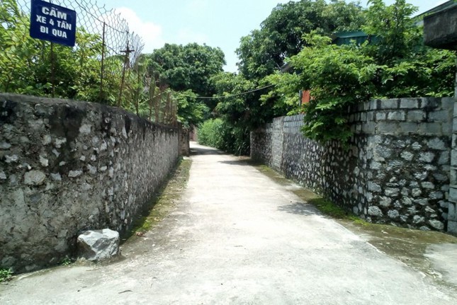 Sắp xét xử gã đàn ông nhiễm HIV dâm ô cháu bé 11 tuổi, hơn một năm trôi qua bị cáo vẫn được tại ngoại cạnh nơi nạn nhân sinh sống