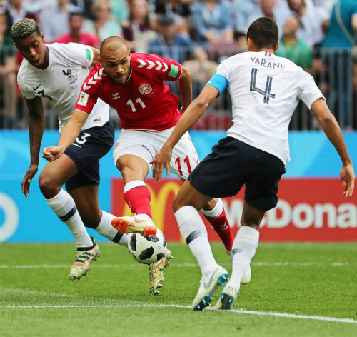 Pháp dắt tay Đan Mạch vào vòng 1/8 World Cup