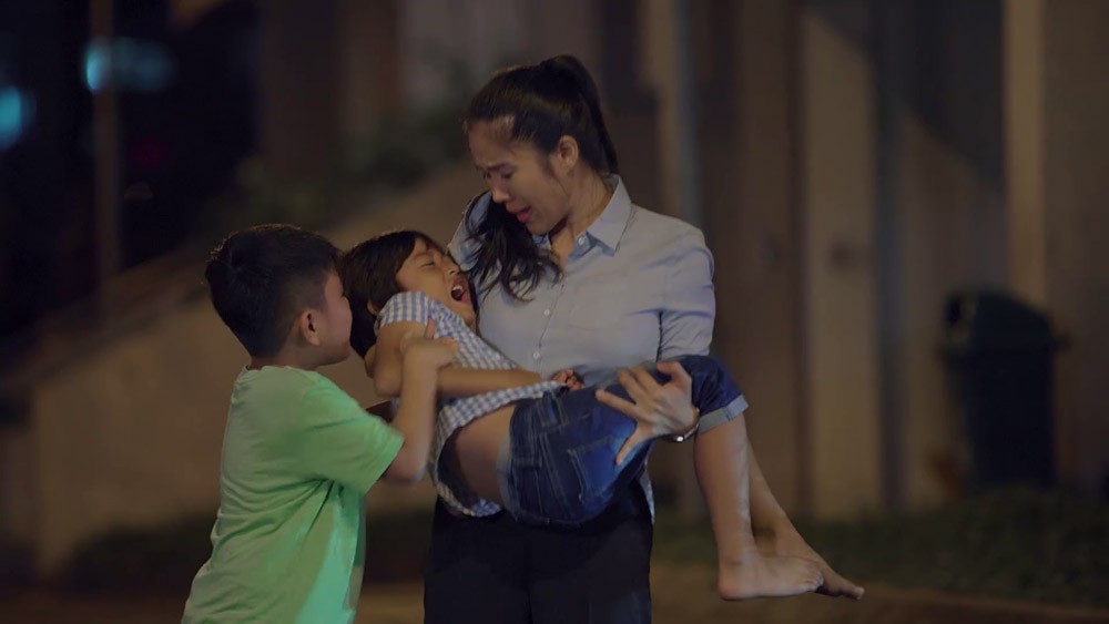 Gạo Nếp Gạo Tẻ tập 22: Hân lại khiến khán giả phát điên vì ích kỷ, phá hỏng tiệc tân gia của chị gái Gạo Nếp Gạo Tẻ tập 22: Hân lại khiến khán giả phát điên vì ích kỷ, phá hỏng tiệc tân gia của chị gái