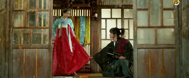 Phim mới của Lee Byung Hun tung trailer 14 phút đẹp choáng ngợp lấn át cả cặp đôi Hậu Duệ Mặt Trời Phim mới của Lee Byung Hun tung trailer 14 phút đẹp choáng ngợp lấn át cả cặp đôi Hậu Duệ Mặt Trời