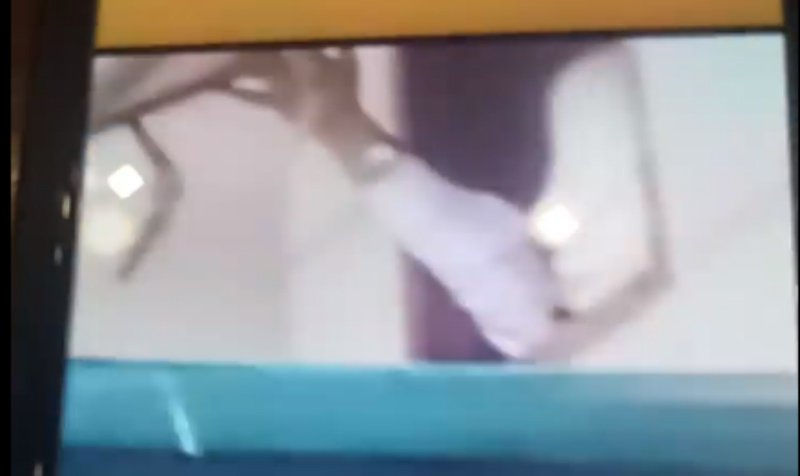 Nữ cán bộ được Bí thư huyện thăm ở nhà nghỉ: Tôi chui cửa nhặt điện thoại