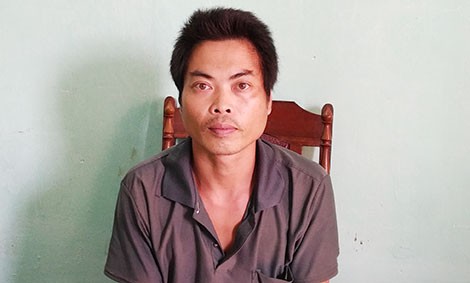 Bắn chết bạn vì nghi lấy trộm đèn pin