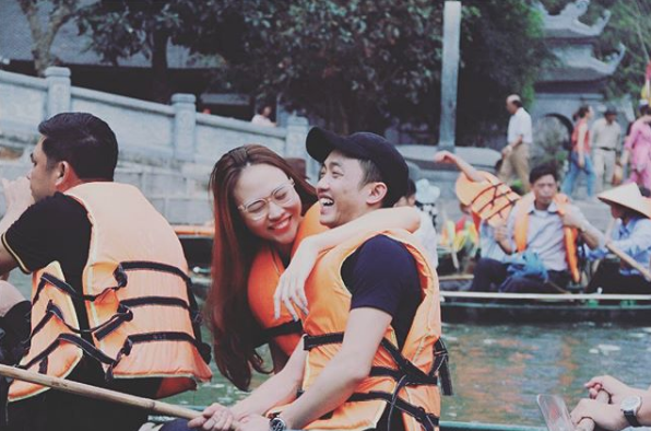 Tại sao Cường Đô la luôn công khai thể hiện sự yêu chiều với bạn gái Đàm Thu Trang?