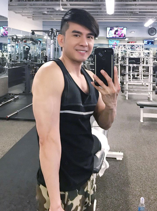 Đan Trường khoe nhan sắc lão hoá ngược và thân hình vạm vỡ ở tuổi 42