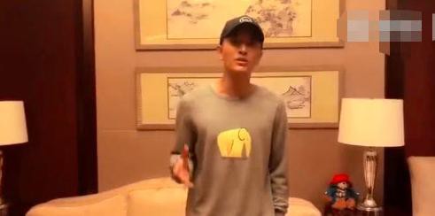 Giả Nãi Lượng phờ phạc, gầy rộc giữa scandal ngoại tình thứ 2 của Lý Tiểu Lộ