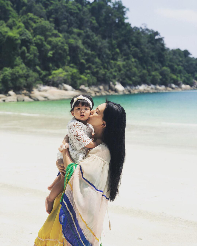 Mỹ nữ gợi cảm chuyên đi săn chồng đại gia và cái kết đáng thương