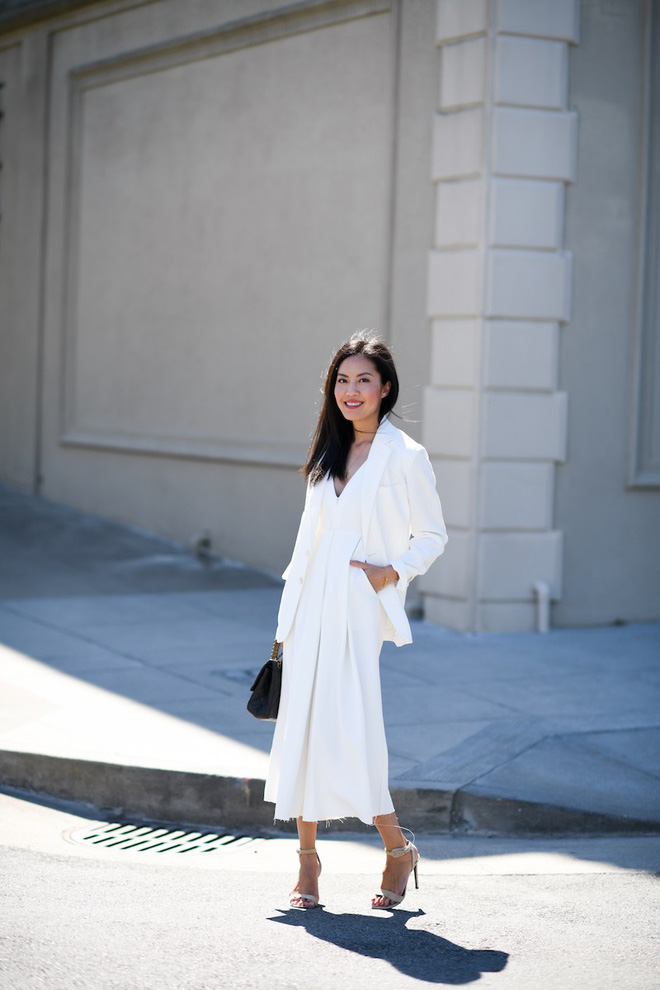 Các quý cô Châu Á khoe sắc cùng những gam màu nổi trong street style tuần này